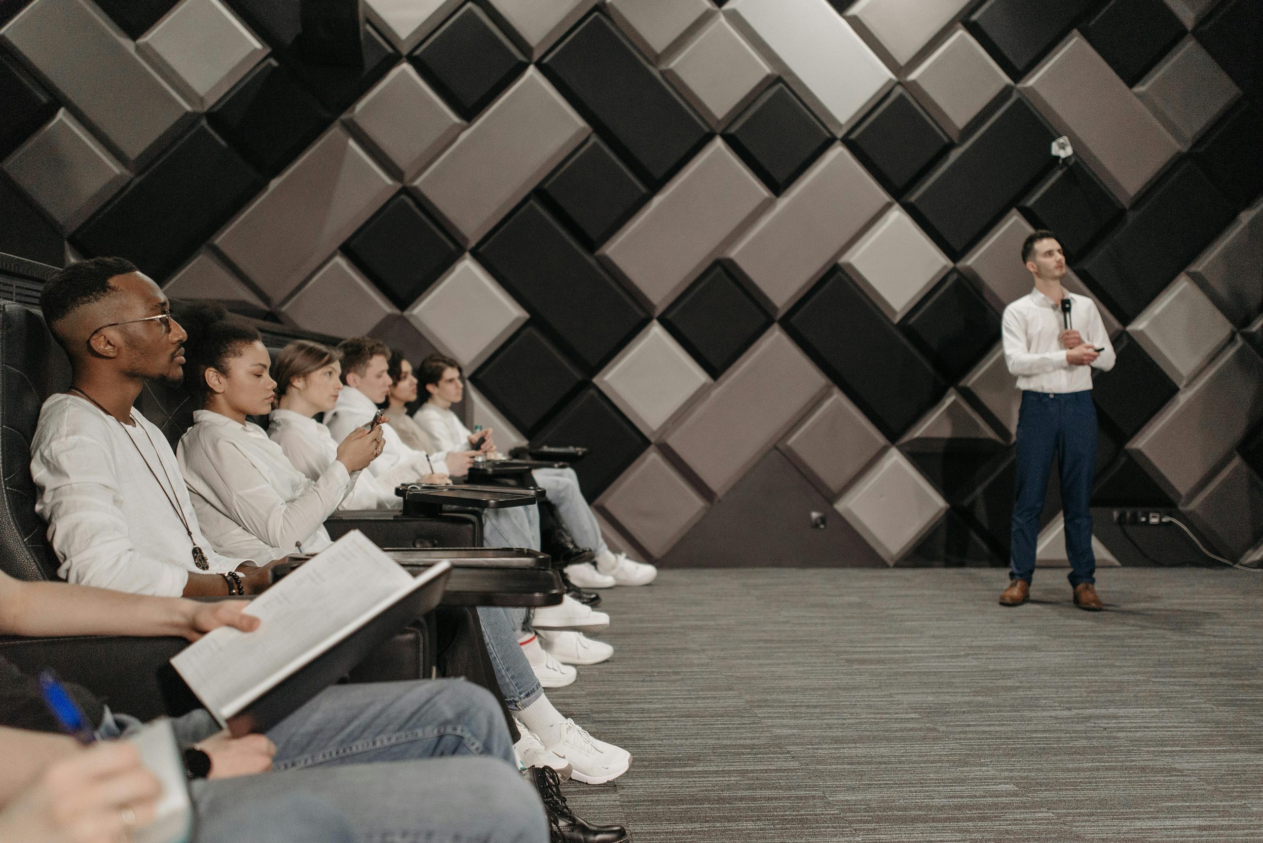 How to Turn Your Corporate Event into a Viral Sensation