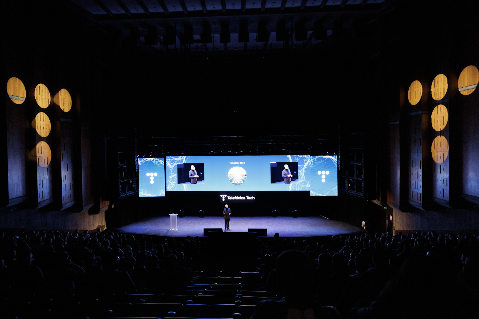 How a Professional Conference Organiser in London Can Elevate Your Corporate Event